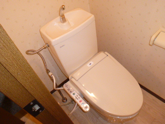トイレ　シャワー付きトイレ