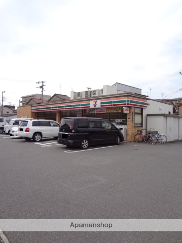 コンビニ　セブンイレブン（コンビニ）まで348m