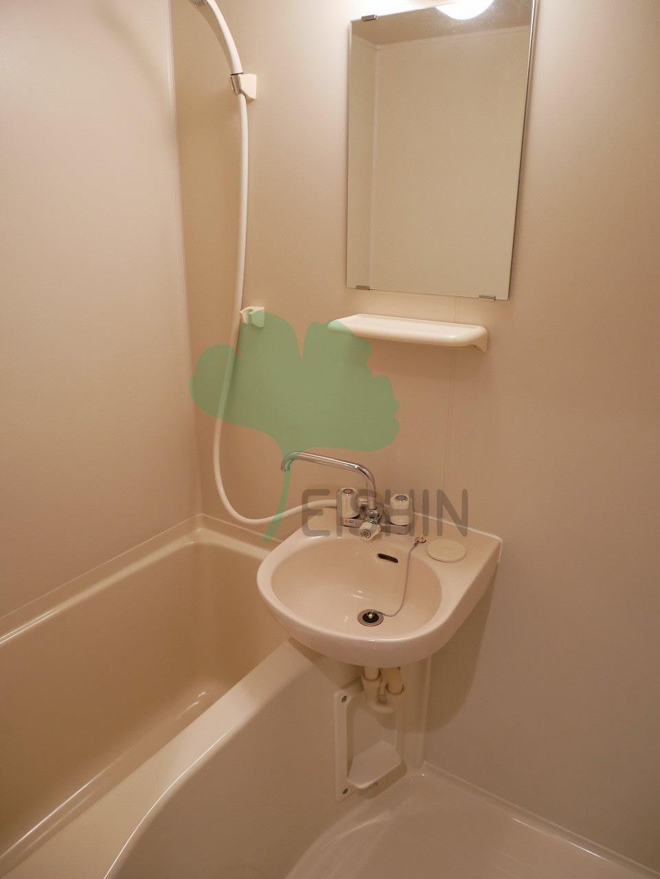 バス・シャワールーム　清潔感のある浴室です！