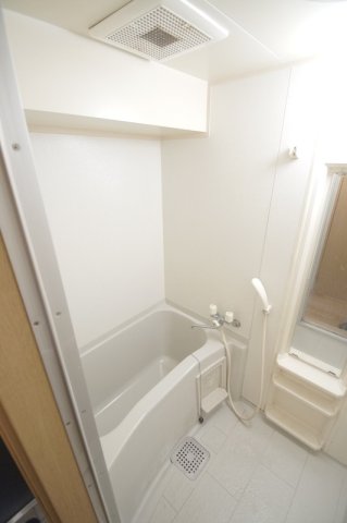 バス・シャワールーム　※別部屋の参考写真となります※現況優先※