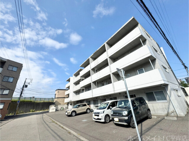 建物外観　とってもきれいなデザイナーズ物件♪