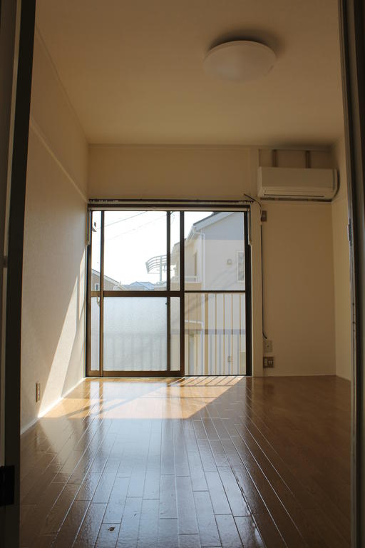 居室・リビング　洋室６畳