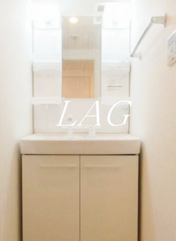 洗面設備　洗面台です。