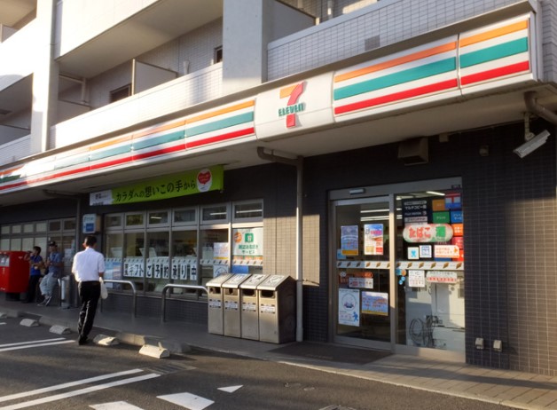 コンビニ　セブンイレブン 横浜高田小学校入口店（コンビニ）まで342m