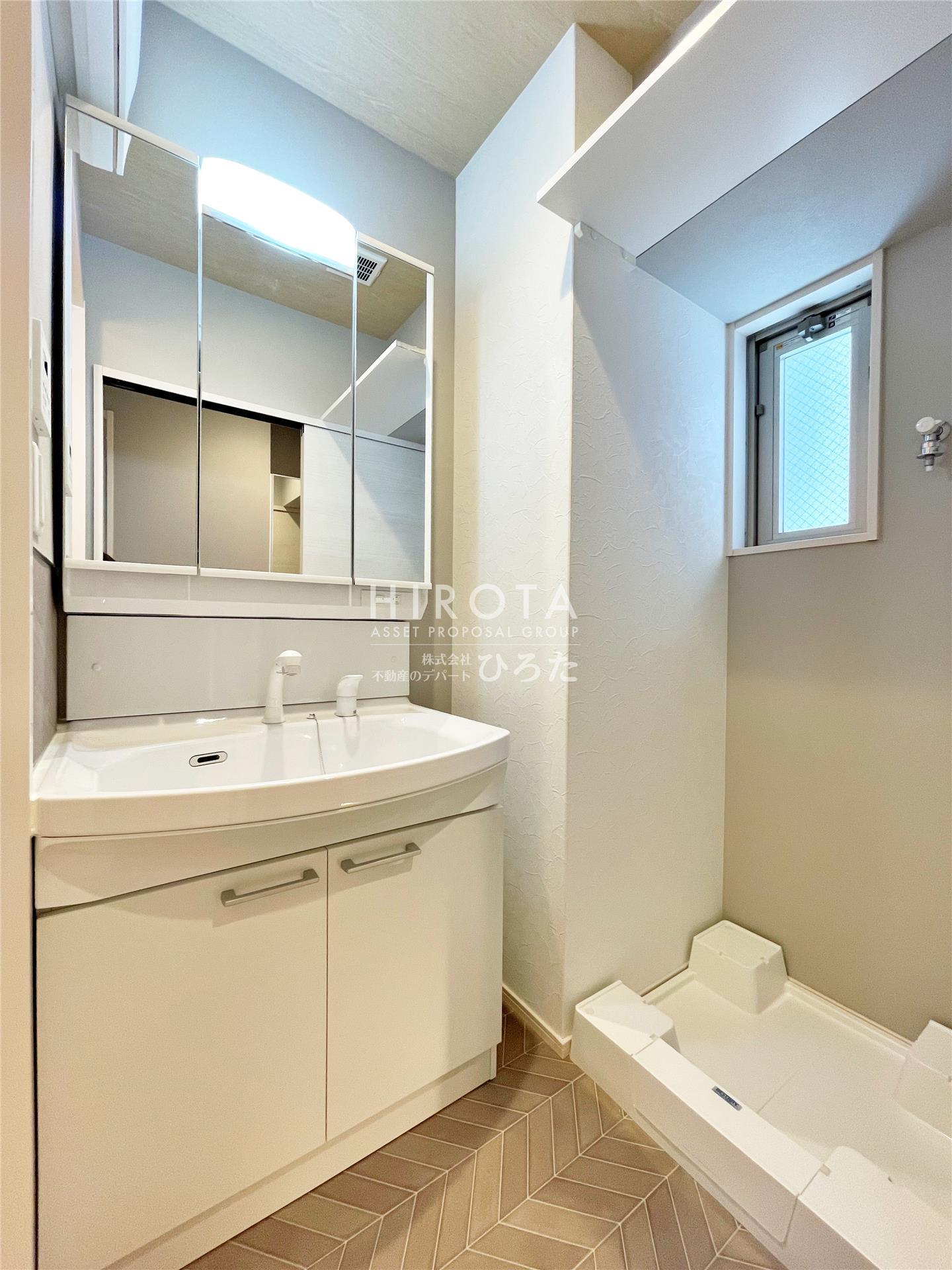 洗面設備　同仕様写真