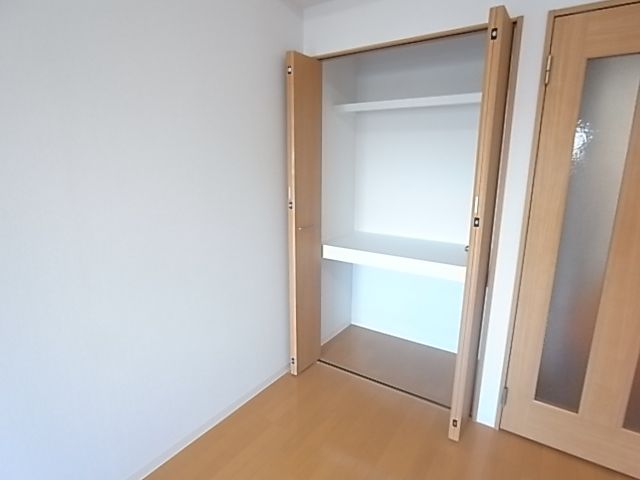 収納　たくさん入る収納付いてます。