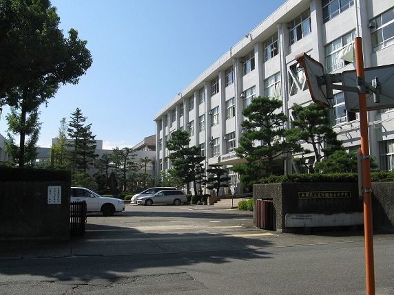 高校・高専　兵庫県立豊岡総合高校（高校・高専）まで395m