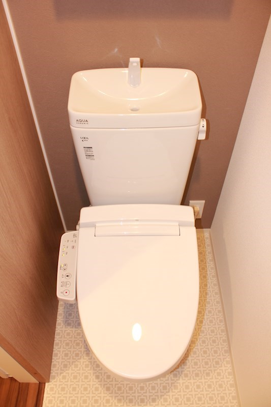 トイレ　トイレ
