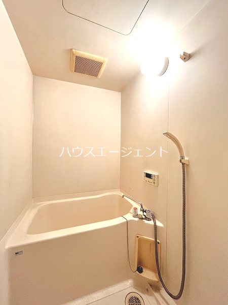 バス・シャワールーム　お風呂です