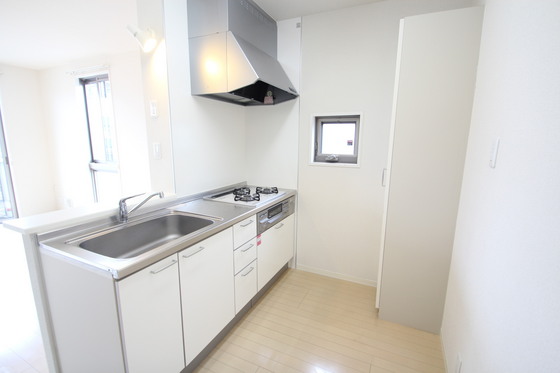 キッチン　※別部屋の写真です
