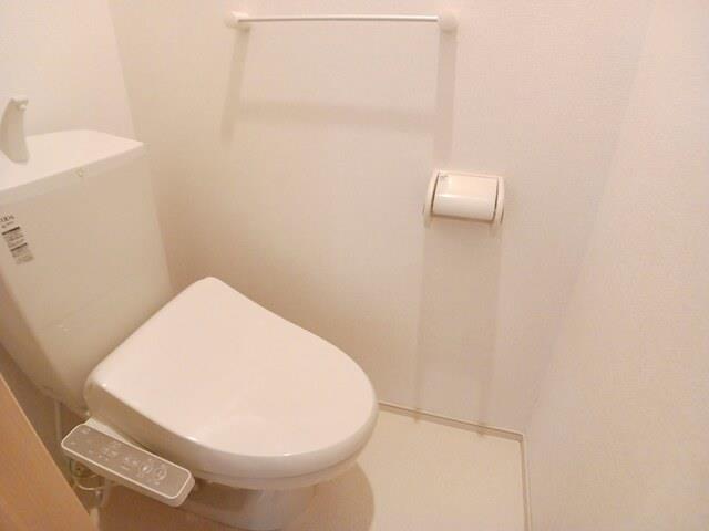 ＪＲ播但線 福崎駅 徒歩27分 2階建 築12年のトイレ写真