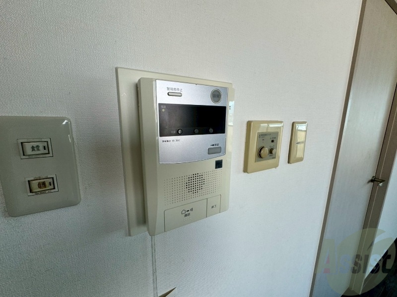 その他設備　インターホンは通話ができるので急な訪問があっても安心です。