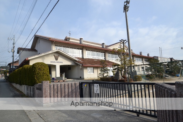小学校　吉川小学校（小学校）まで3170m