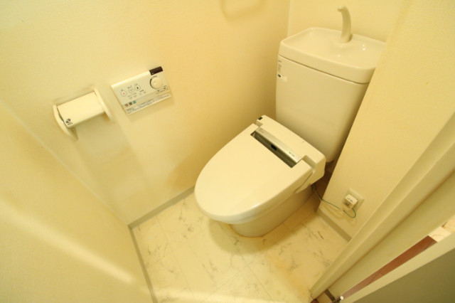 トイレ　快適に使用できる、清潔感にこだわったトイレです。