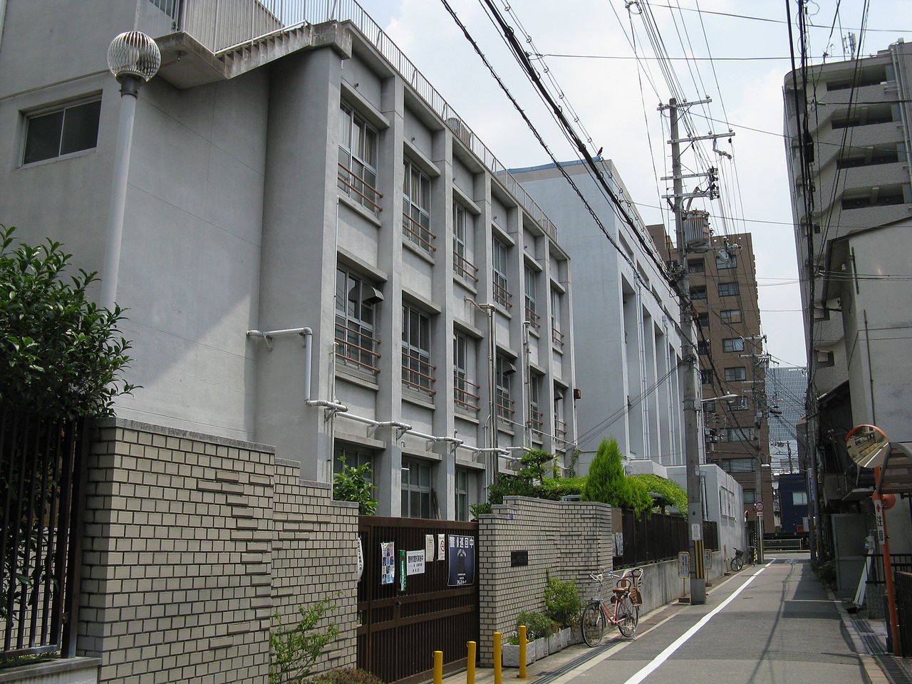 小学校　大阪市立 福島小学校（小学校）まで312m