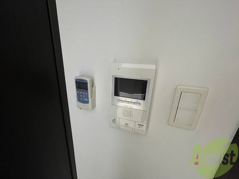 セキュリティ　ＴＶモニター付インターホンです。来客者の顔が見えるので安心！