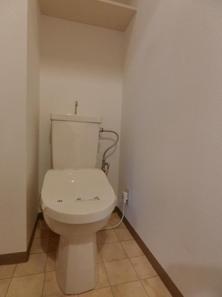 トイレ　※別部屋参考写真