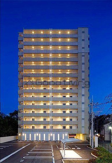 建物外観　高級感あふれる佇まい