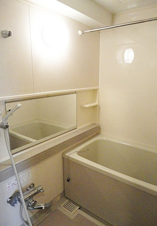 バス・シャワールーム　【陽当たり良好なお部屋！】新線開通で注目の新横浜に住む♪