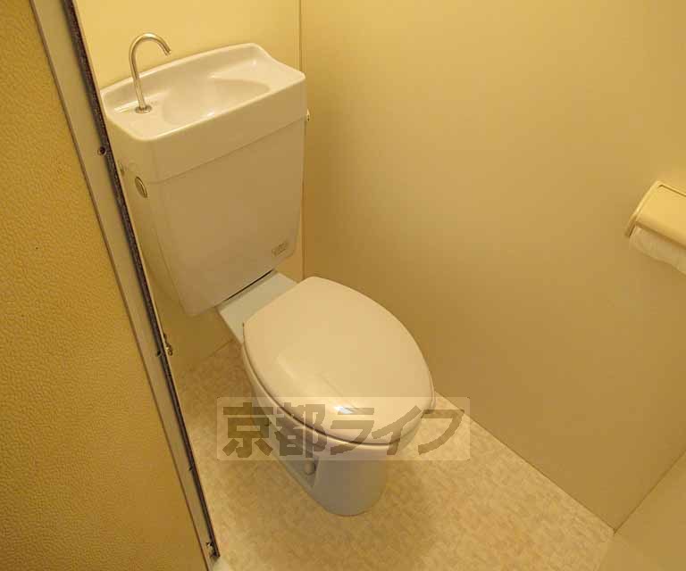 トイレ　シンプルで使いやすいトイレスペース