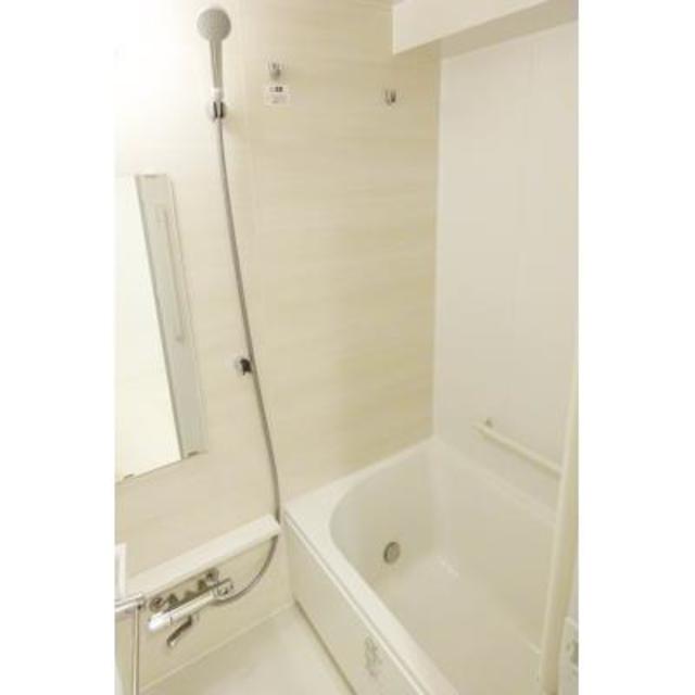 バス・シャワールーム　※写真は同タイプ住戸です。