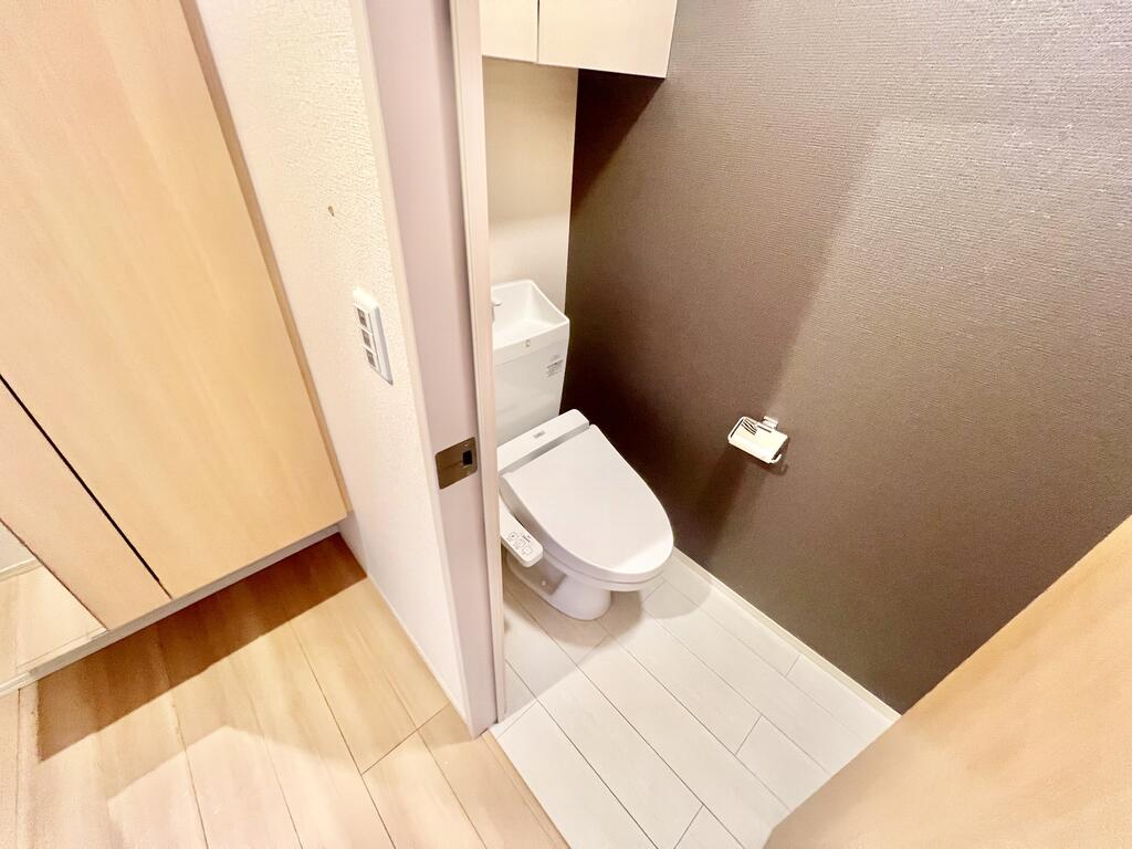 トイレ　※同物件別号室の写真