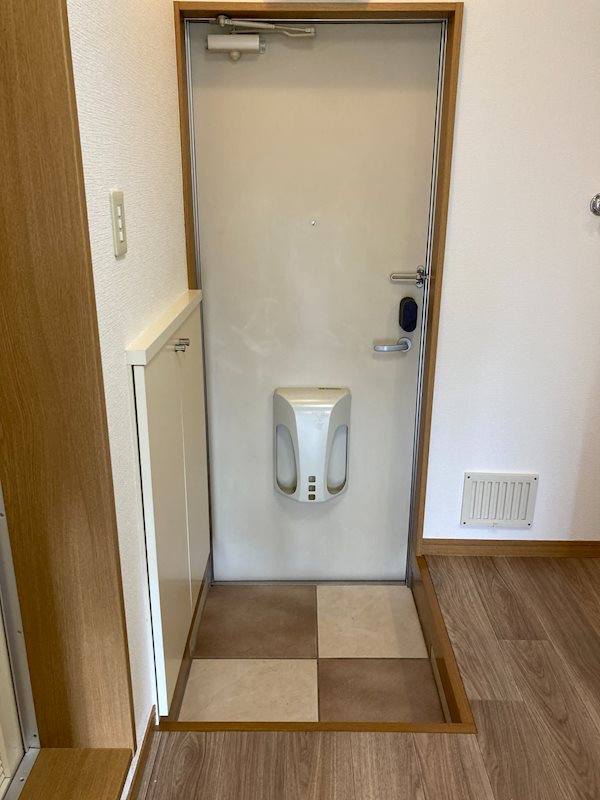 玄関　他部屋参照