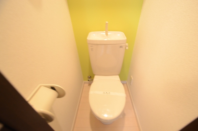 トイレ　シンプルで使いやすいトイレです♪