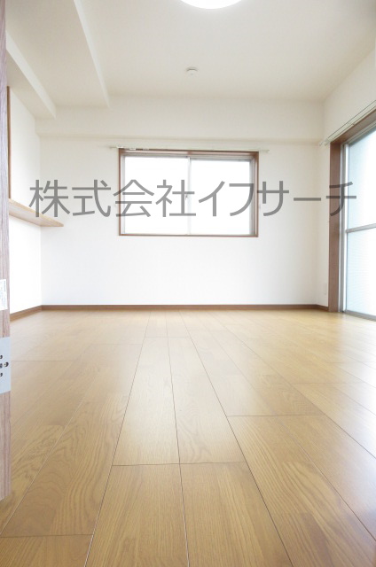 その他　リビング　2026年5月19日17時撮影