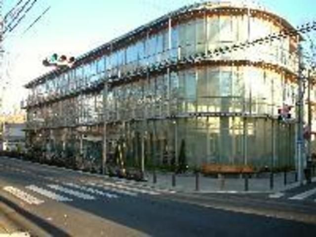 図書館　日野市立多摩平図書館（図書館）まで860m