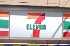 コンビニ　セブンイレブン大阪紅梅町店（コンビニ）まで1227m