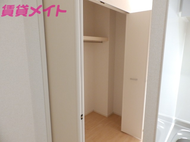 収納　反転タイプ参考写真
