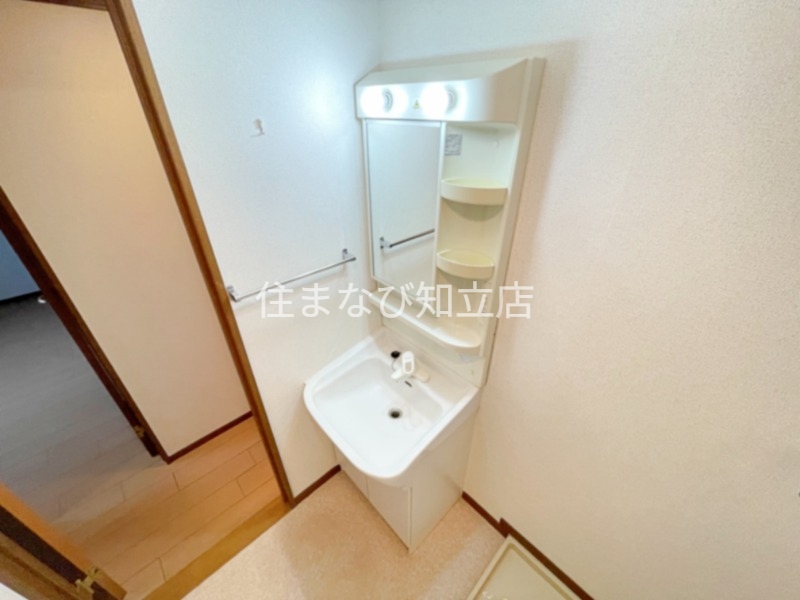 洗面設備　同型タイプ
