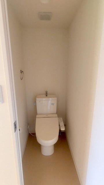 トイレ　別部屋同タイプ
