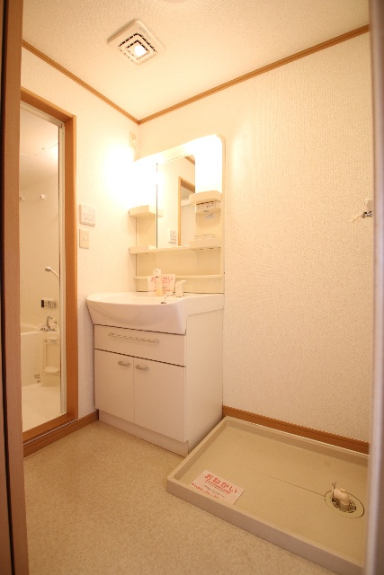 洗面設備　※別室の参考写真の為、現況優先です。