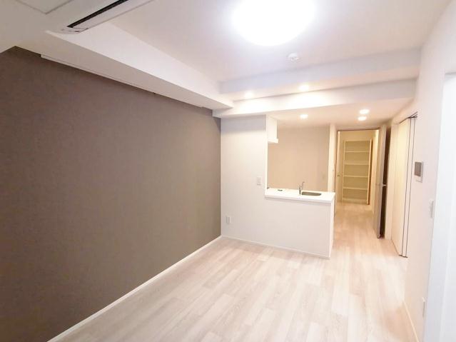 居室・リビング　※別部屋の参考写真です。