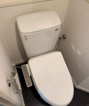 トイレ　※別部屋の参考写真です。