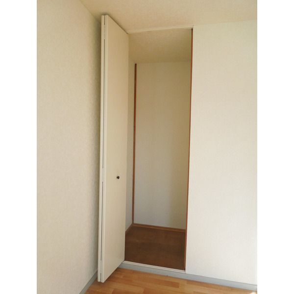 収納　類似室内