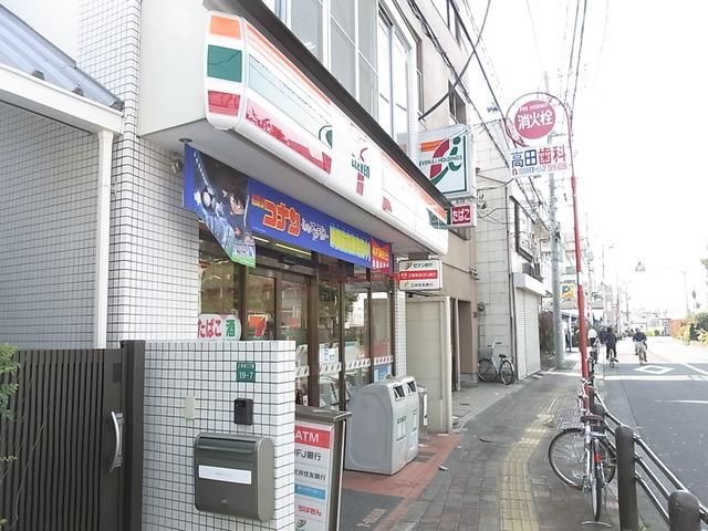 コンビニ　セブンイレブン（コンビニ）まで347m