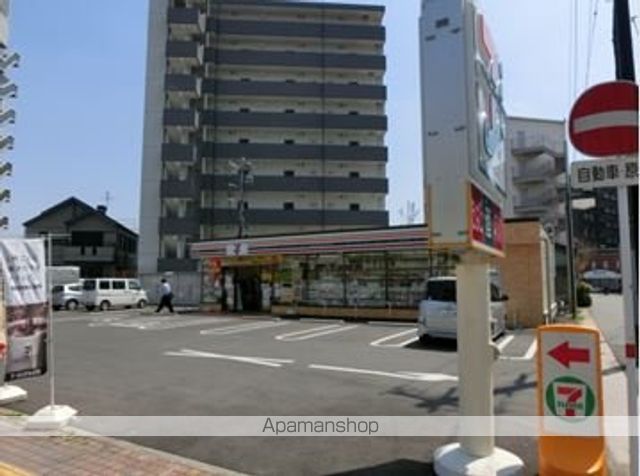 コンビニ　セブンイレブン熊本迎町１丁目店（コンビニ）まで210m