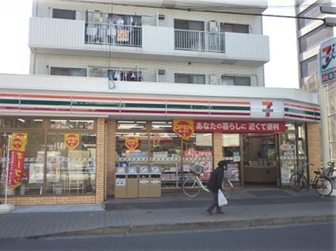 コンビニ　セブンイレブン 大田区上池台3丁目店（コンビニ）まで318m