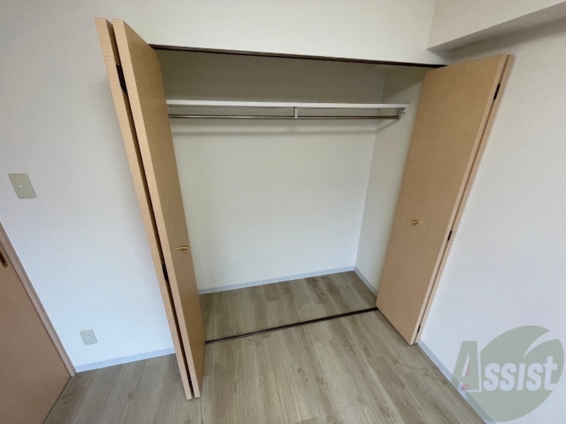 収納　寝室のクローゼットです。部屋がすっきり片付きます。