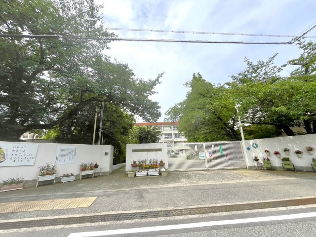 小学校　豊中市立北条小学校（小学校）まで84m