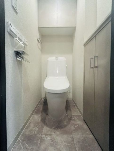 トイレ　同タイプ部屋　参考写真です