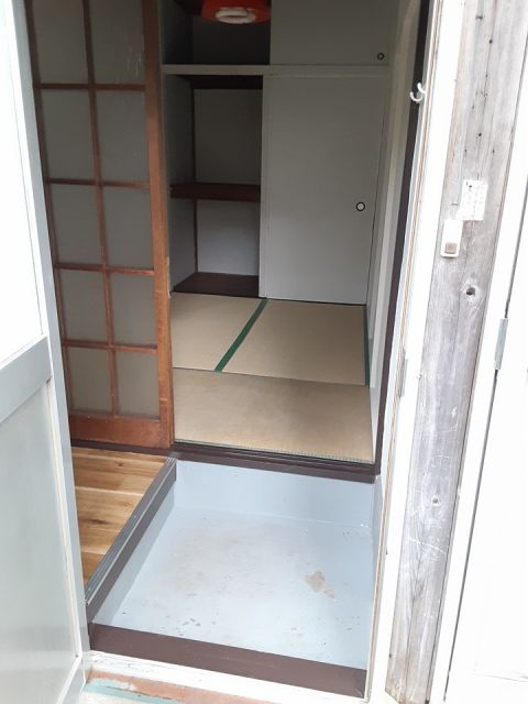 玄関