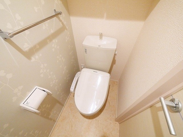 トイレ　トイレもきれいです