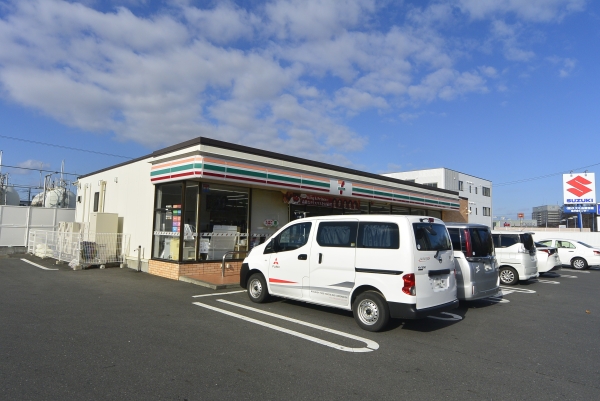 コンビニ　セブンイレブン茨城県庁西店（コンビニ）まで343m