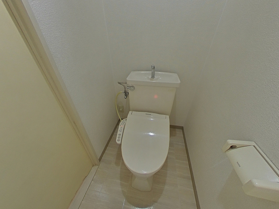 トイレ　※別部屋の写真です