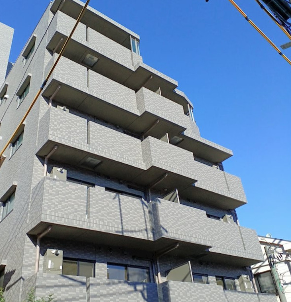 建物外観　ルーブル五反野弐番館