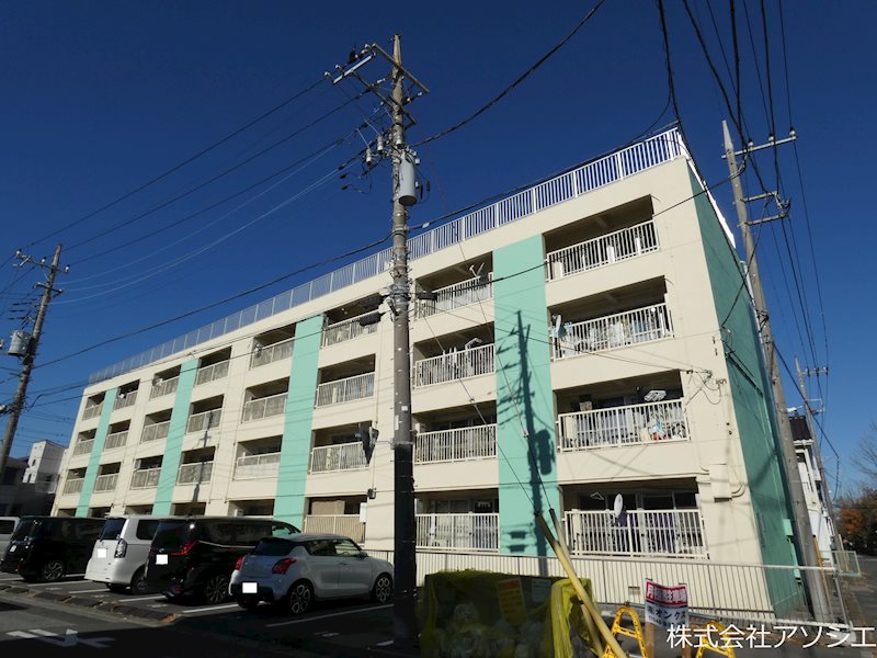 建物外観　サンハイツみさとのご紹介は住まいの窓口アソシエへ
